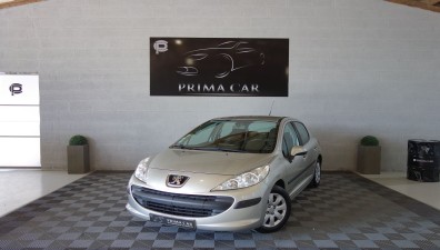 PEUGEOT 1.4 HDI70 TRENDY 5P