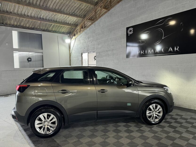 Voiture PEUGEOT 3008