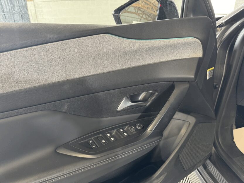 Voiture PEUGEOT 308 SW