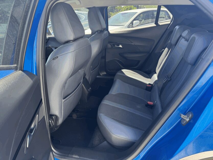 Voiture PEUGEOT 2008