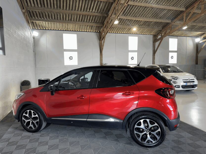 Voiture RENAULT  