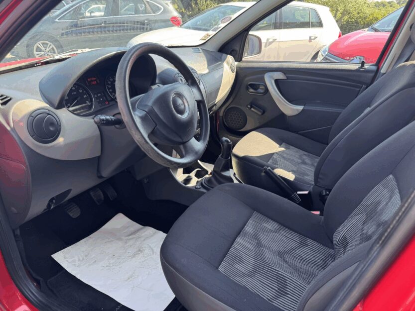 Voiture DACIA SANDERO
