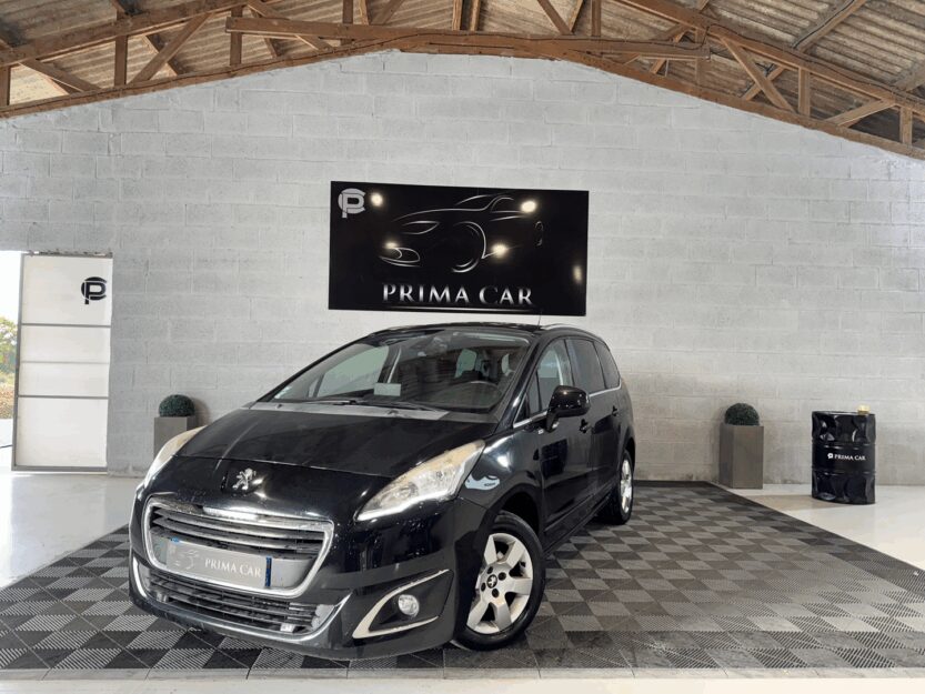 Voiture PEUGEOT 5008