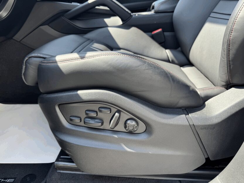 Voiture PORSCHE CAYENNE