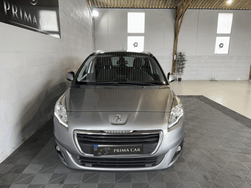 Voiture PEUGEOT 5008