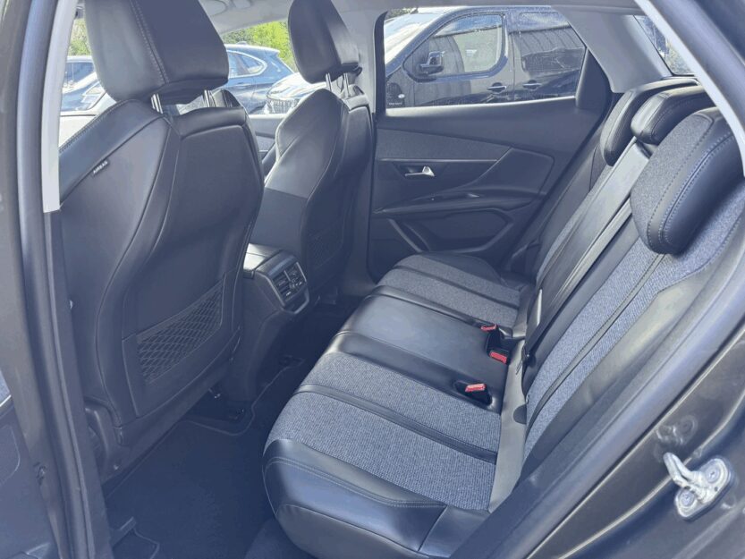 Voiture PEUGEOT 3008