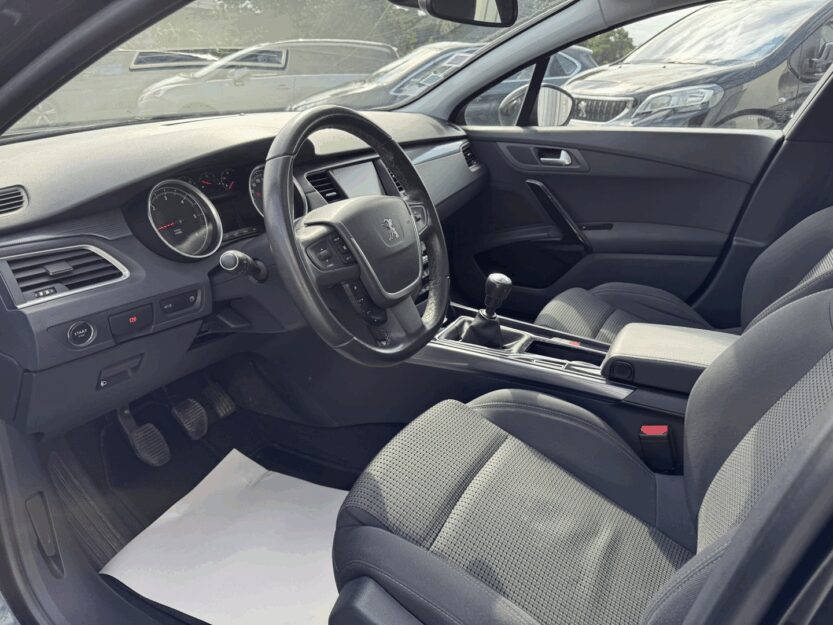 Voiture PEUGEOT 508 SW
