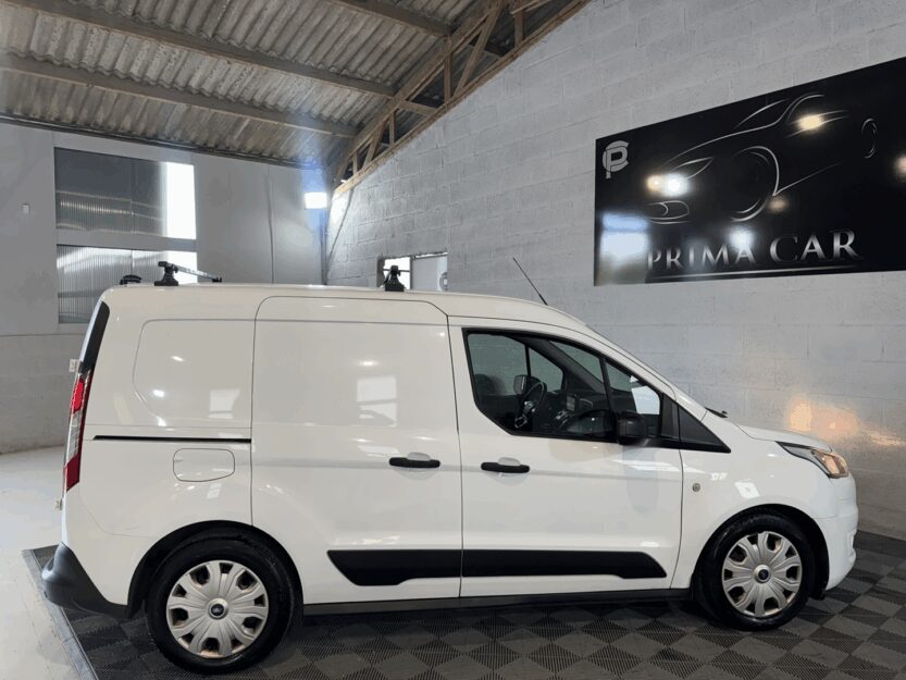 Voiture FORD TRANSIT CONNECT
