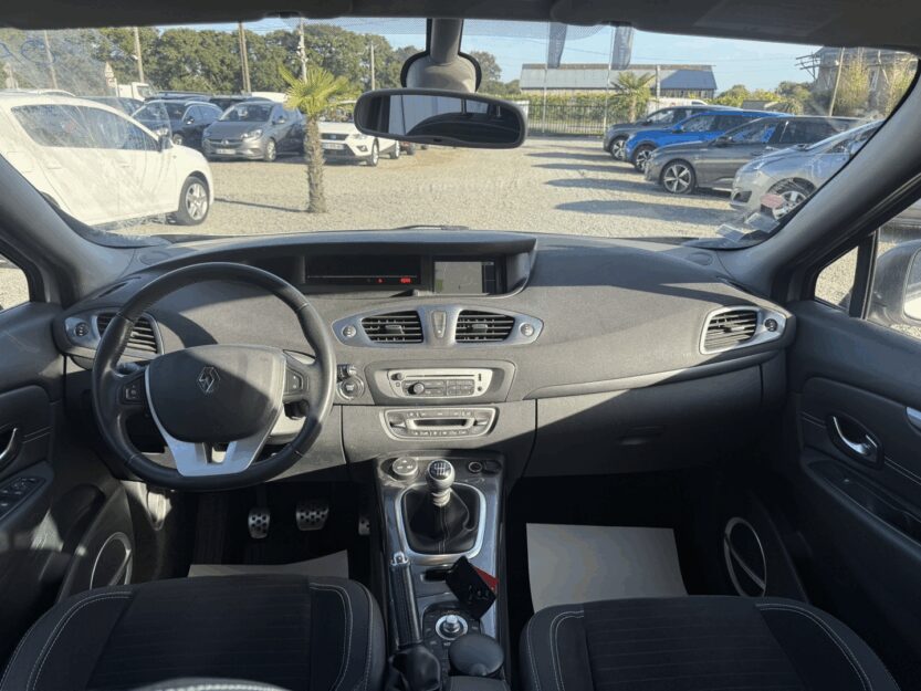 Voiture RENAULT SCENIC III XMOD