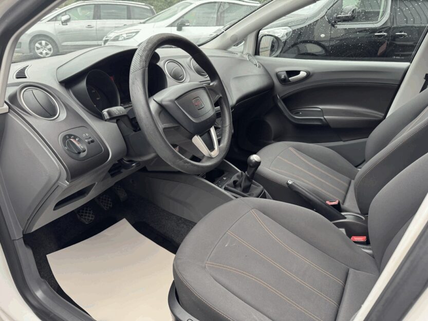 Voiture SEAT IBIZA