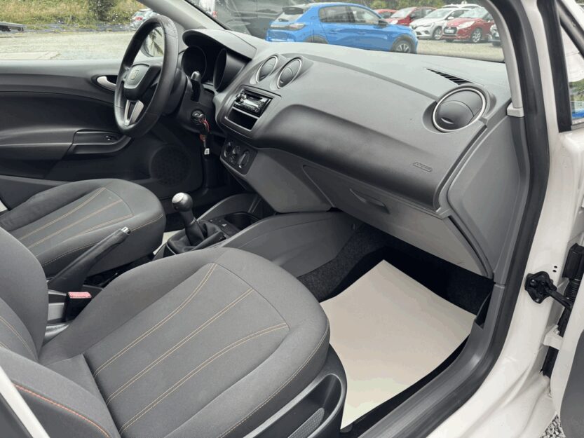 Voiture SEAT IBIZA