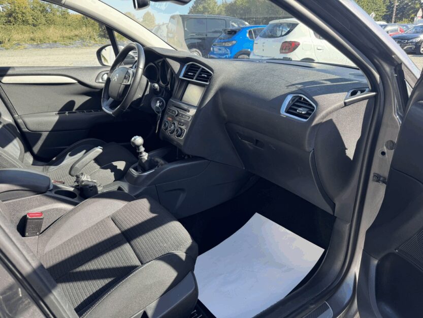 Voiture CITROEN C4