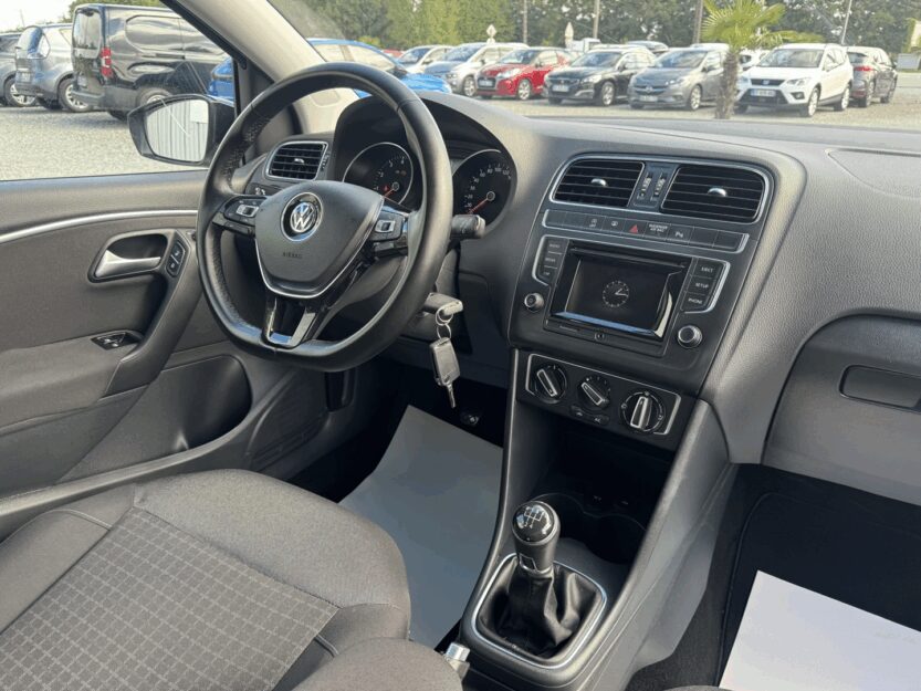 Voiture VOLKSWAGEN POLO