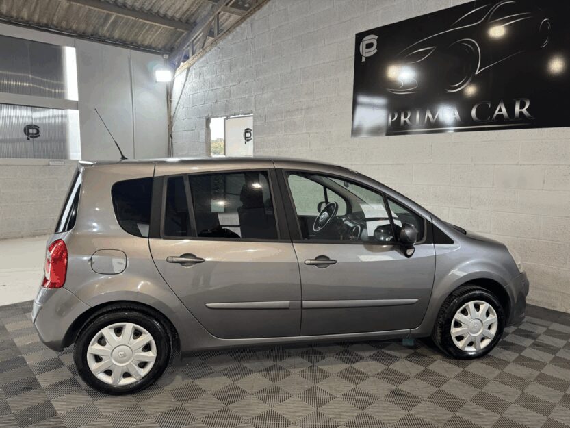 Voiture RENAULT GRAND MODUS