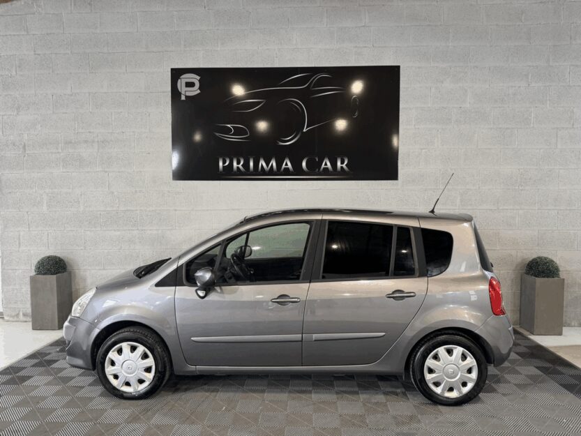 Voiture RENAULT GRAND MODUS