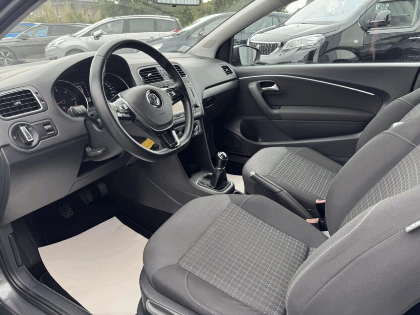 Voiture VOLKSWAGEN POLO