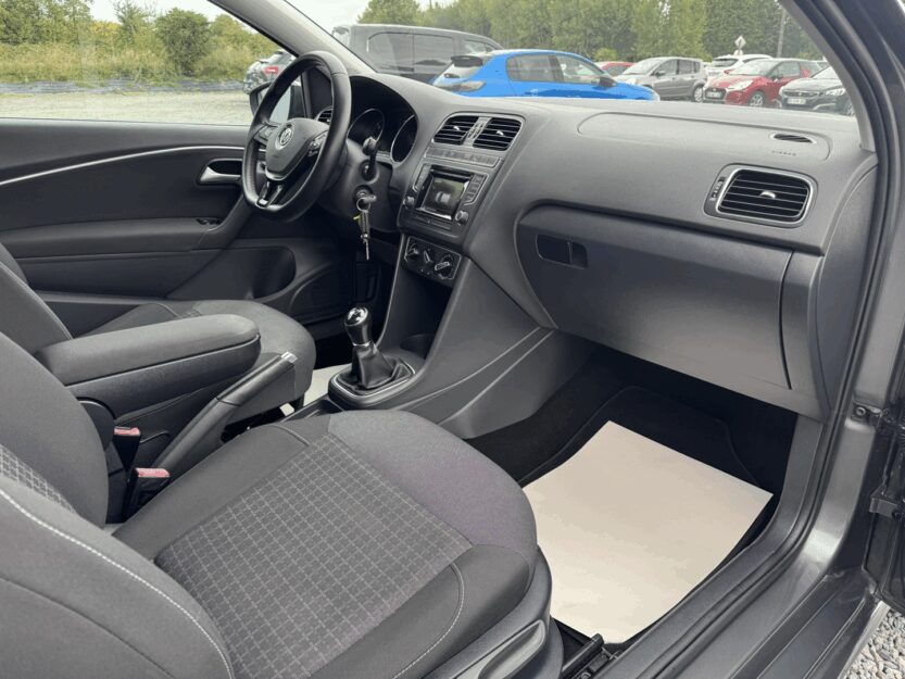 Voiture VOLKSWAGEN POLO