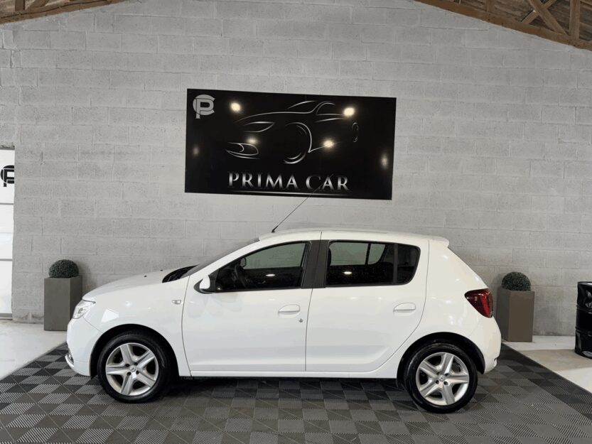 Voiture DACIA SANDERO
