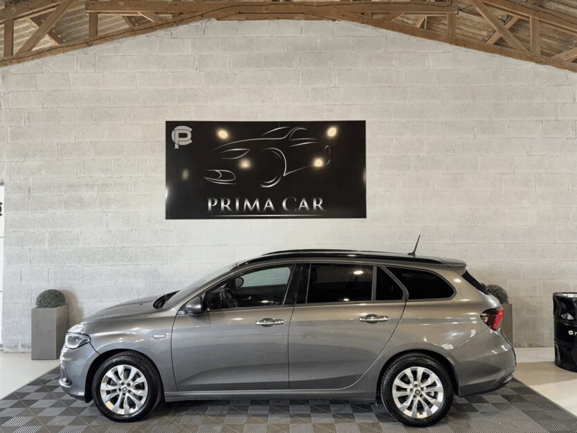 Voiture FIAT TIPO SW