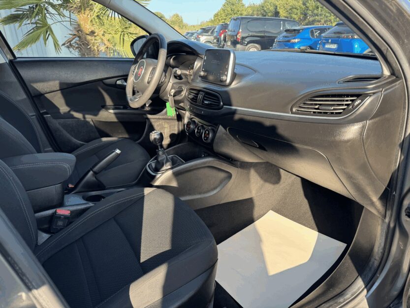 Voiture FIAT TIPO SW