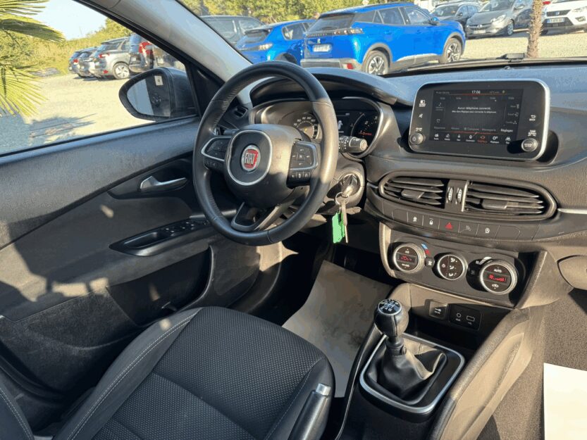 Voiture FIAT TIPO SW