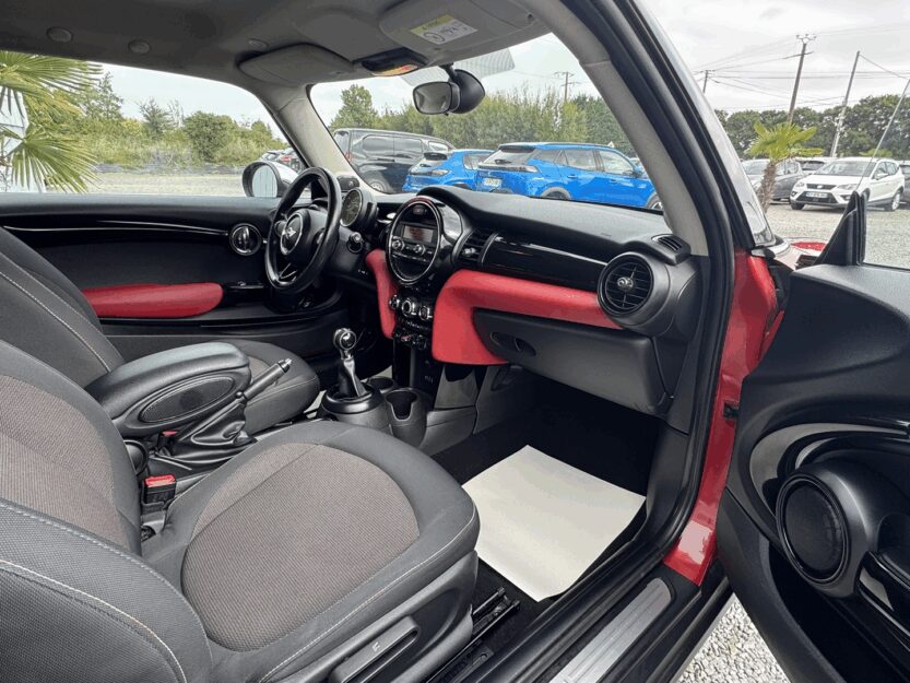 Voiture MINI MINI