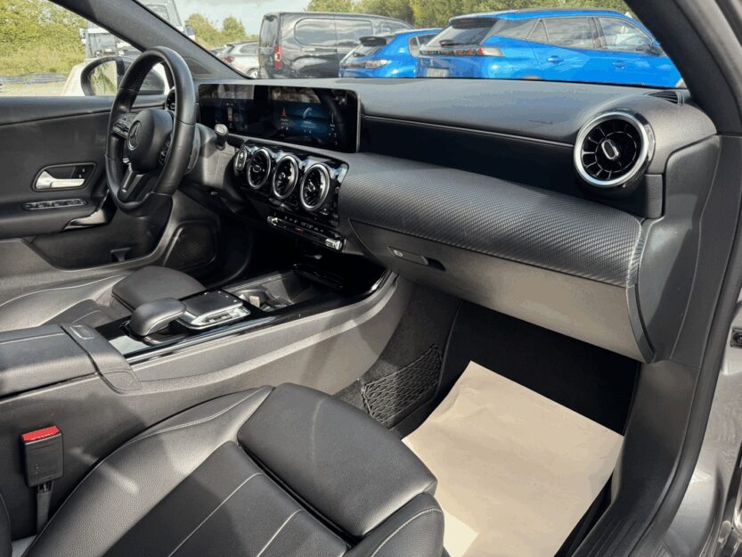 Voiture MERCEDES CLASSE A
