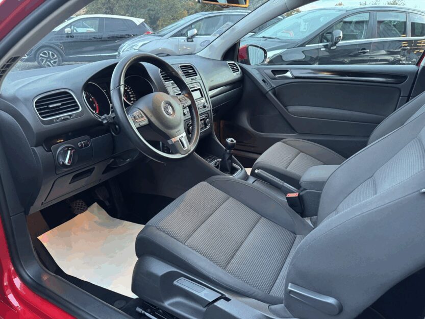 Voiture VOLKSWAGEN GOLF VI