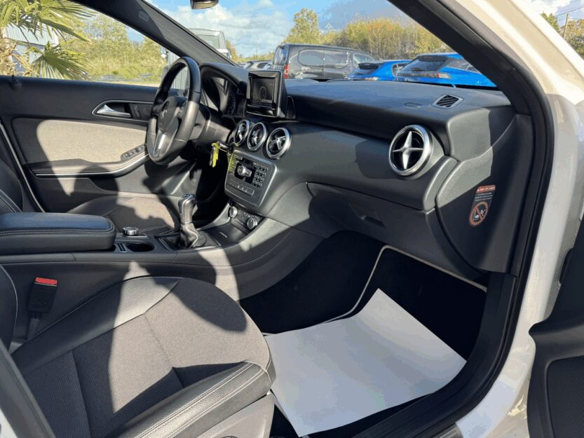 Voiture MERCEDES CLASSE A