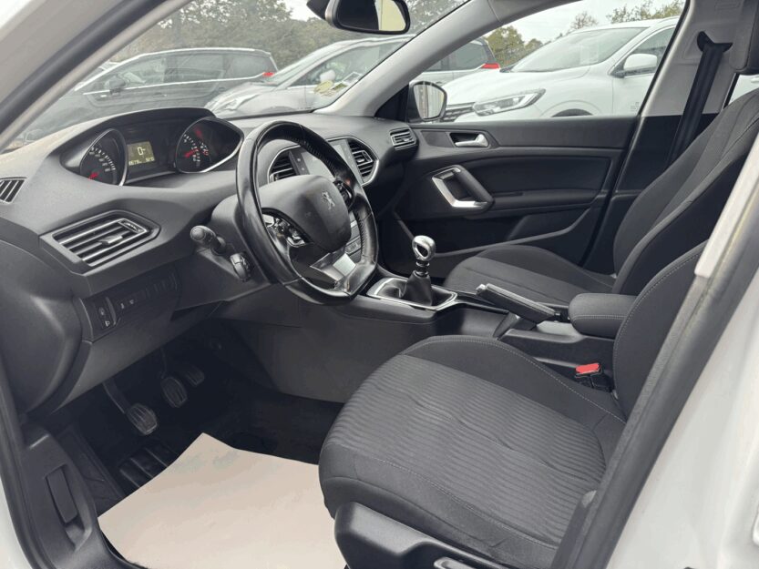 Voiture PEUGEOT 308 SW