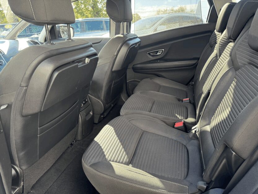 Voiture RENAULT SCENIC IV