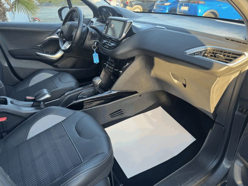 Voiture PEUGEOT 2008