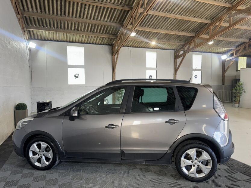 Voiture RENAULT SCENIC III XMOD