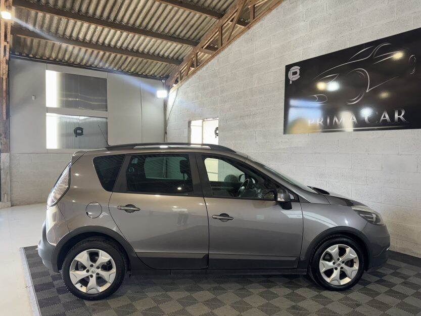 Voiture RENAULT SCENIC III XMOD