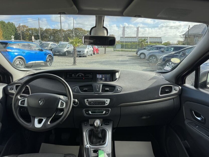 Voiture RENAULT SCENIC III XMOD