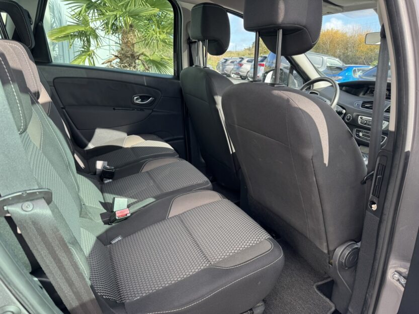 Voiture RENAULT SCENIC III XMOD