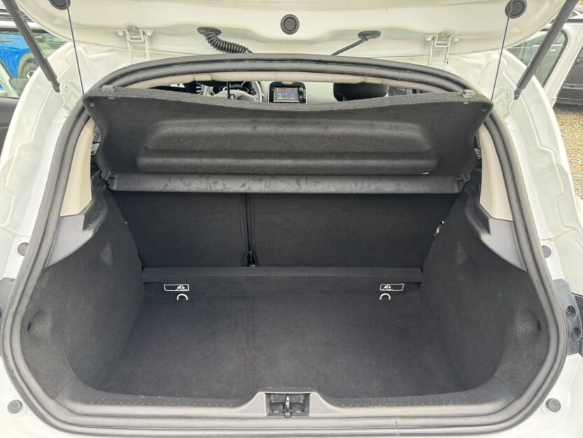 Voiture RENAULT CLIO IV