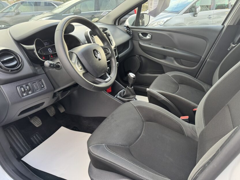 Voiture RENAULT CLIO IV