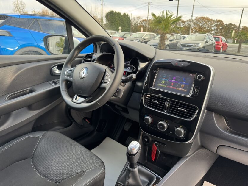 Voiture RENAULT CLIO IV