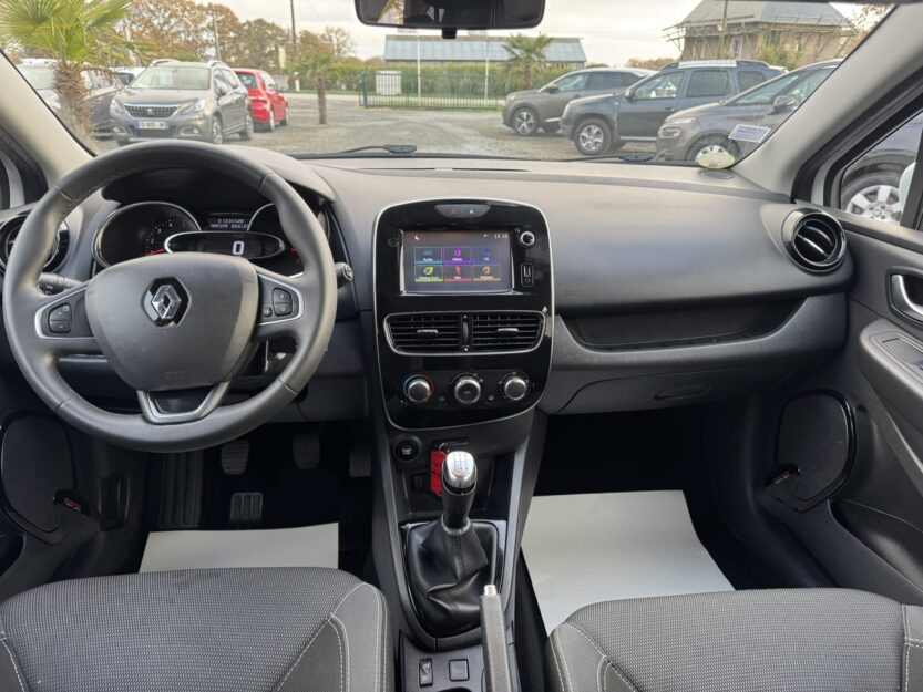 Voiture RENAULT CLIO IV