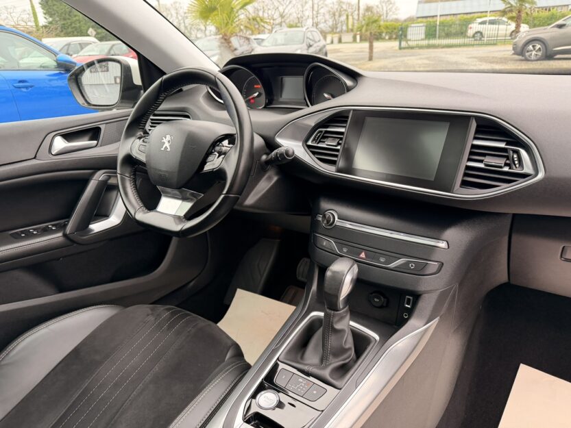 Voiture PEUGEOT 308 SW