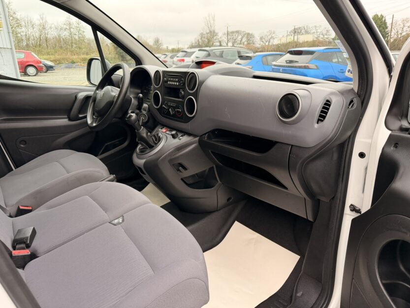 Voiture PEUGEOT PARTNER