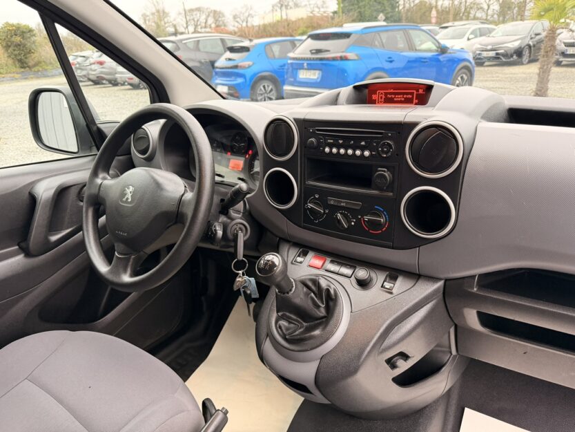 Voiture PEUGEOT PARTNER