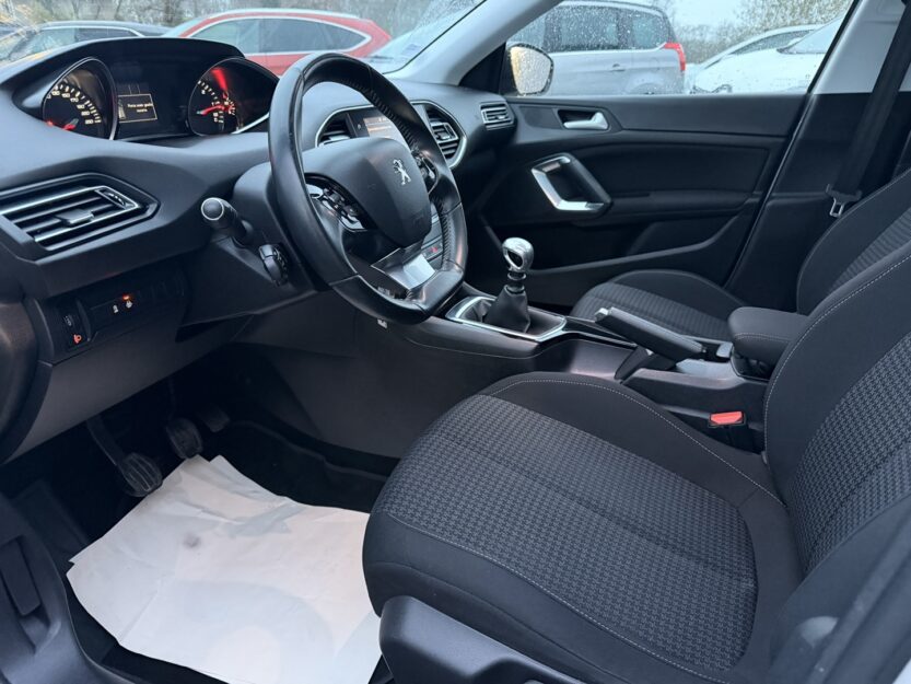 Voiture PEUGEOT 308 SW