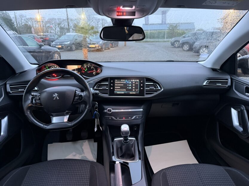 Voiture PEUGEOT 308 SW