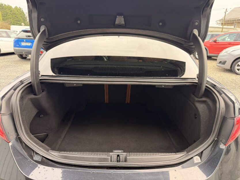 Voiture ALFA ROMEO GIULIA