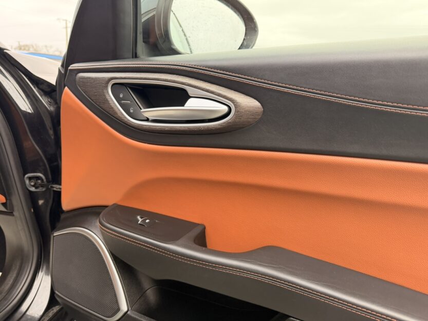 Voiture ALFA ROMEO GIULIA