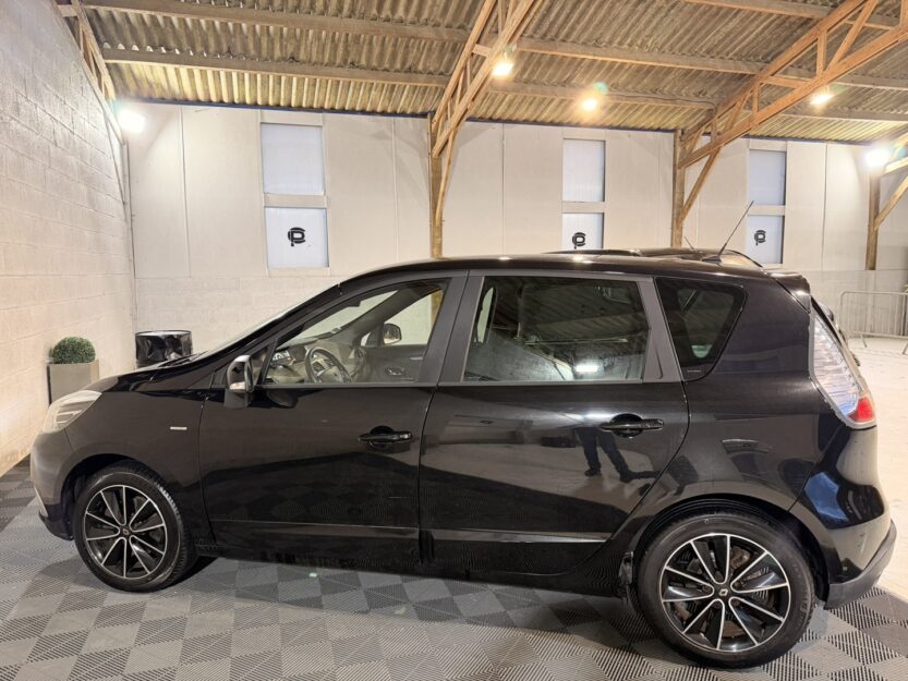 Voiture RENAULT SCENIC III