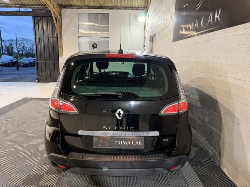 Voiture RENAULT SCENIC III