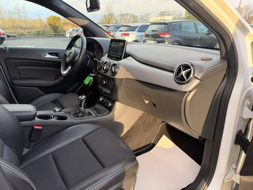 Voiture MERCEDES CLASSE B